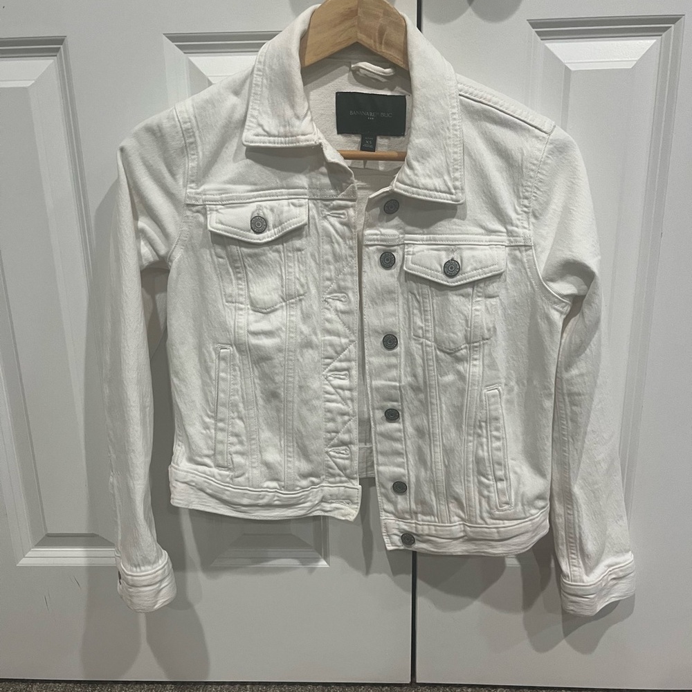 Banana Republic White Jean Jacket Classic Denim Style